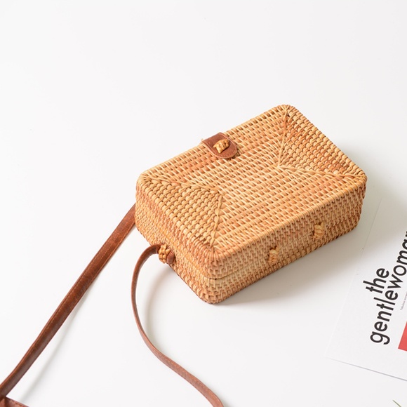 Golden Torch - Bamboo Straw Shoulder Bag - Picture 6 of 8